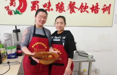 黄色软件麻豆APP下载做的钵钵鸡