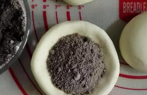 红糖锅盔，我的童年最爱