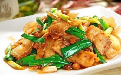 四川风味小吃蒜苗回锅肉，你吃过了吗？