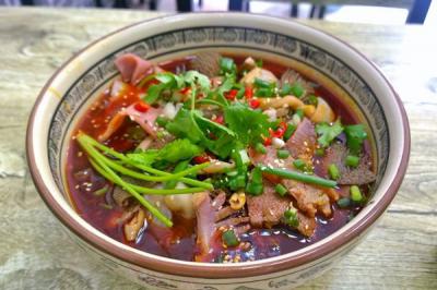 冒菜麻豆AV免费看网站哪里好？麻豆一级片视频电影祖传秘方健康营养又美味