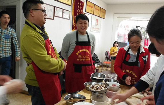 黄色软件麻豆APP下载做火锅