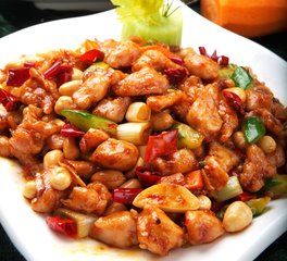 成都小吃麻豆AV免费看网站:宫保鸡丁的正宗川菜做法
