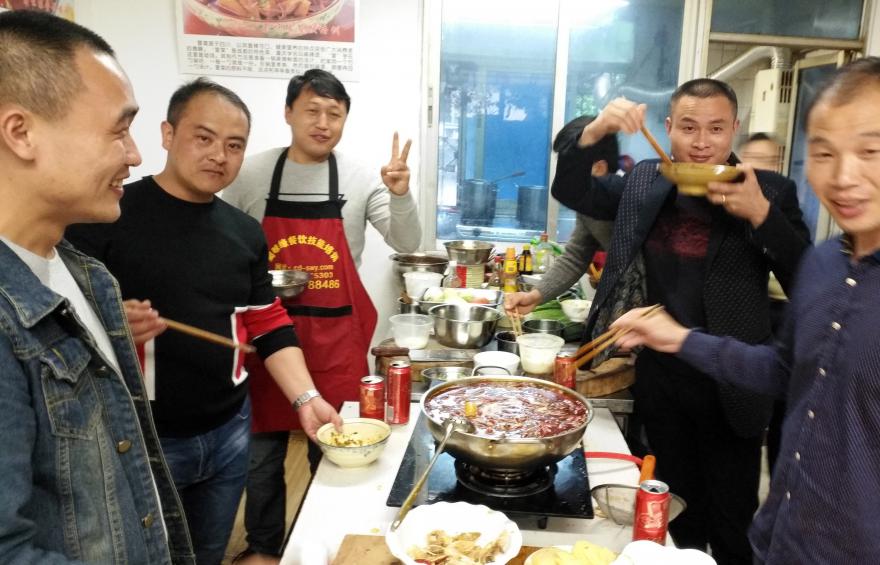 火锅黄色软件麻豆APP下载