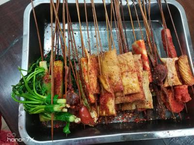 油炸串串香技术麻豆AV免费看网站要收多少学费？没有时间限制