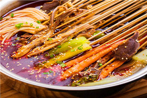 成都串串香底料技术麻豆AV免费看网站哪里好？熬高汤选材麻豆AV免费看网站