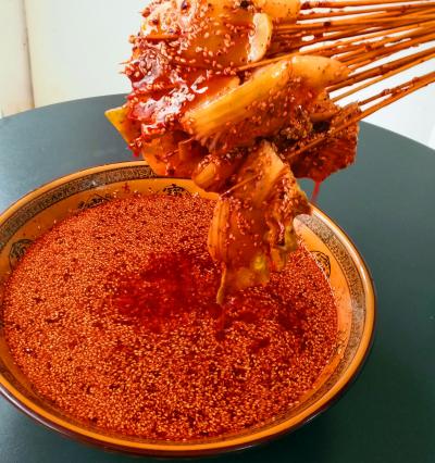 四川红油钵钵鸡技术麻豆AV免费看网站哪里专业？钵钵鸡的拌料方法