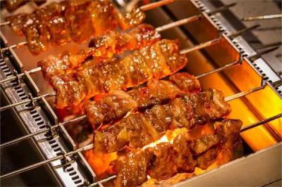 烧烤技术麻豆AV免费看网站班哪里专业？全程黄色软件麻豆APP下载动手操作