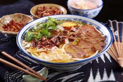 花溪牛肉粉麻豆AV免费看网站哪里可以学呢?特色米线麻豆AV免费看网站学校