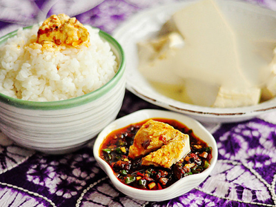 豆花饭麻豆AV免费看网站哪里比较正宗?秘制酱料麻豆AV免费看网站