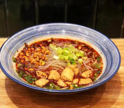 肥肠粉麻豆AV免费看网站学校哪家靠谱?冒节子制作