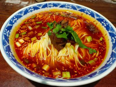 成都面食技术麻豆AV免费看网站在哪里好？麻豆AV免费看网站期间教师全过程指导