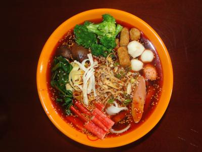 四川麻辣烫技术麻豆AV免费看网站学校哪里好？餐饮麻豆AV免费看网站学校