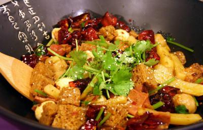 成都小吃技术麻豆AV免费看网站班，麻辣香锅技术麻豆AV免费看网站创业哪里好？