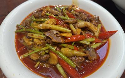 川菜麻豆AV免费看网站需要多少钱？   