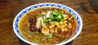 酸辣粉技术麻豆AV免费看网站哪里好一点儿？成都麻豆一级片视频电影小吃麻豆AV免费看网站学校